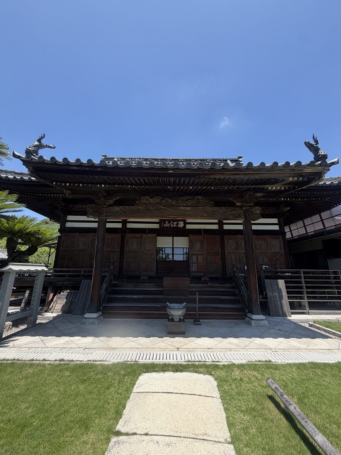 自性寺の本堂