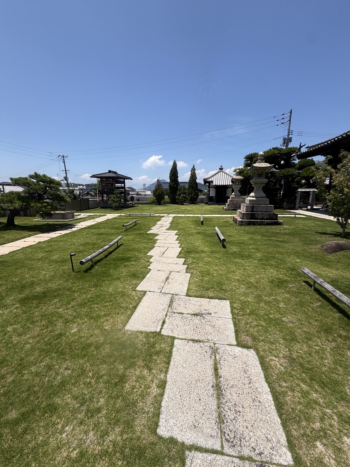 自性寺の庭園